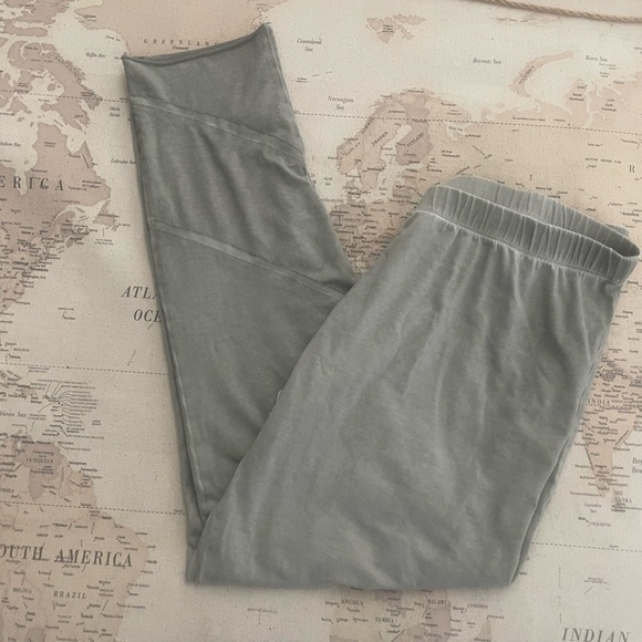 Luukaa Leggings Size 6 EU | 18 US Greige Color EUC - Picture 3 of 10